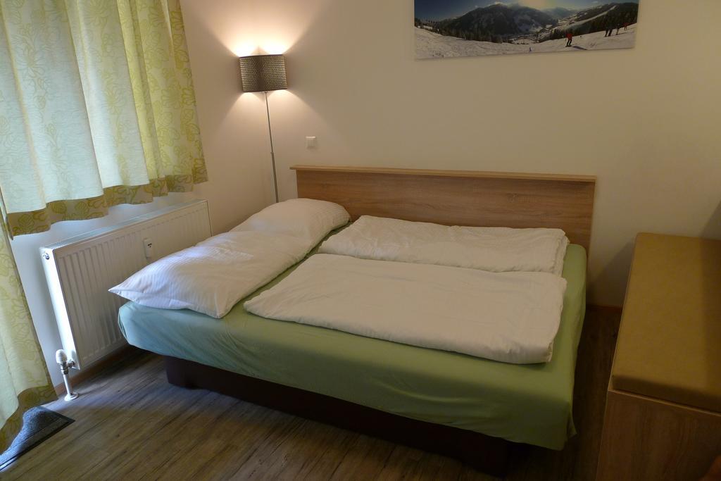 Ferienwohnung Loitfelder-Pang Заалбах-Хинтерглем Екстериор снимка